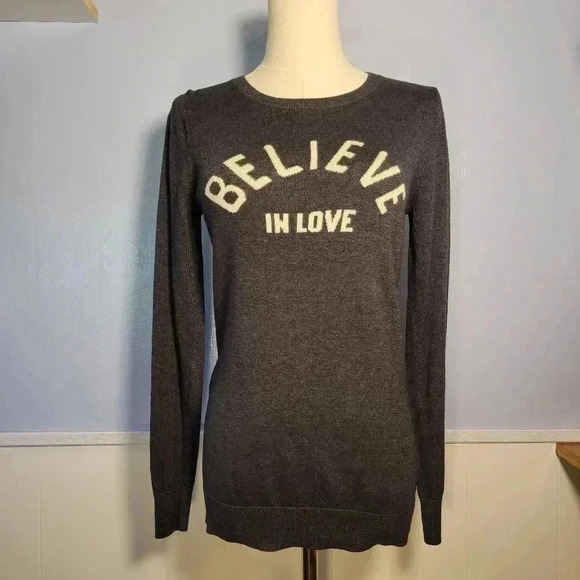 Old Navy "Believe in Love" Lightweight Pullover Sweater (XS) - Picture 1 of 9